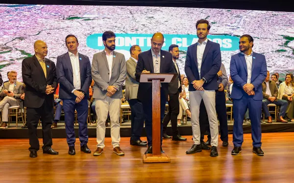Governo de Minas transfere capital para Montes Claros durante entrega da Medalha Alysson Paolinelli