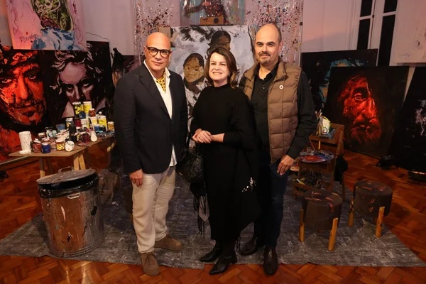 Governador participa de pré-estreia da exposição “Mestre e Influências - A construção do olhar”