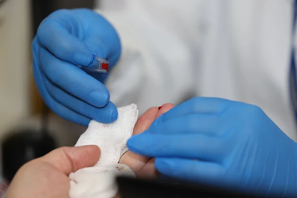 Hemominas garante facilidade e praticidade da coleta de sangue no local de trabalho dos servidores do Governo de MG