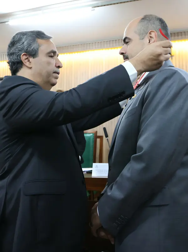 Governador toma posse como presidente de Honra do Instituto Histórico e Geográfico de Minas Gerais 