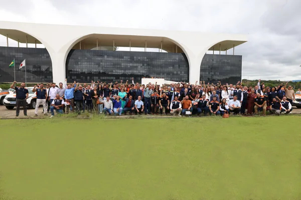 Defesa Civil de Minas Gerais realiza seminário sobre período chuvoso e entrega 70 viaturas a municípios
