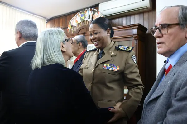 Governador toma posse como presidente de Honra do Instituto Histórico e Geográfico de Minas Gerais 