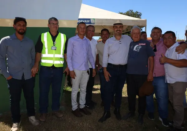 Governo de Minas vistoria obras de pavimentação de rodovia entre Pintópolis e Urucuia 