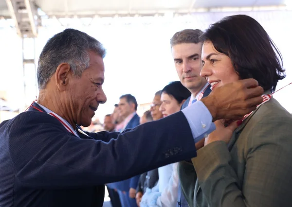 Cerimônia de entrega da Medalha Juscelino Kubitschek, em Diamantina