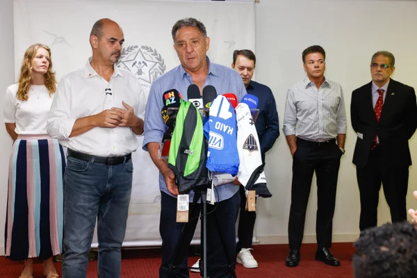 Empresas do Governo de Minas, Cemig e Codemig firmam acordo com clubes de futebol de BH para patrocínio de R$ 32 milhões