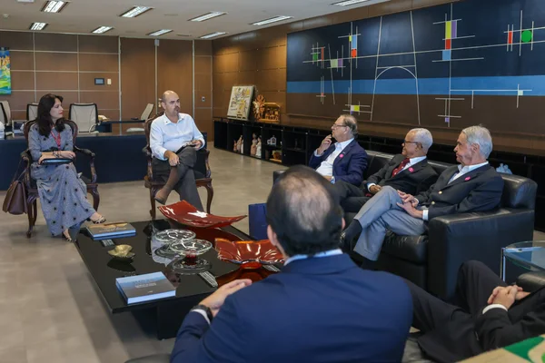 Governador se encontra com diretoria da Associação Comercial e Empresarial de Minas