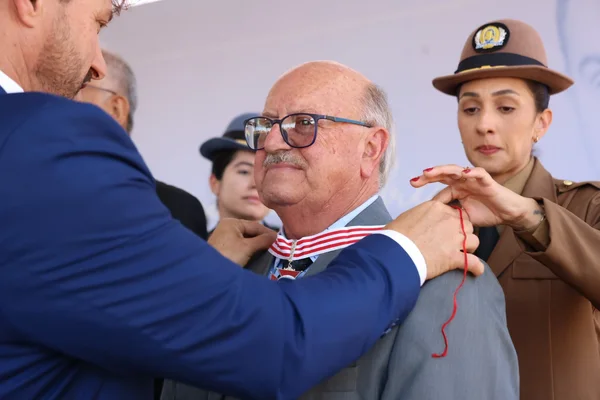 Cerimônia de entrega da Medalha Juscelino Kubitschek, em Diamantina