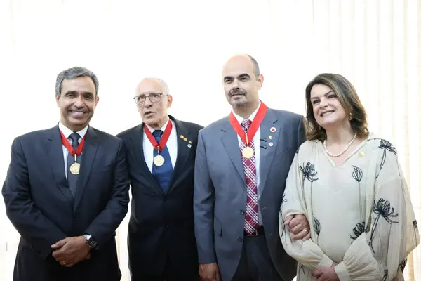Governador toma posse como presidente de Honra do Instituto Histórico e Geográfico de Minas Gerais 