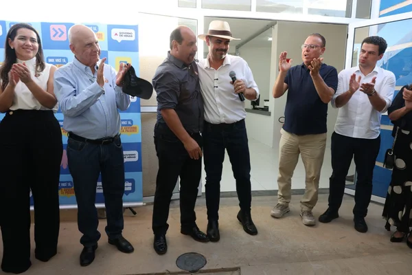 Governo de Minas inaugura UBS em Montes Claros e anuncia construção de outras dez novas unidades no município