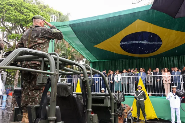 Governo de Minas participa do desfile cívico-militar de Independência do Brasil