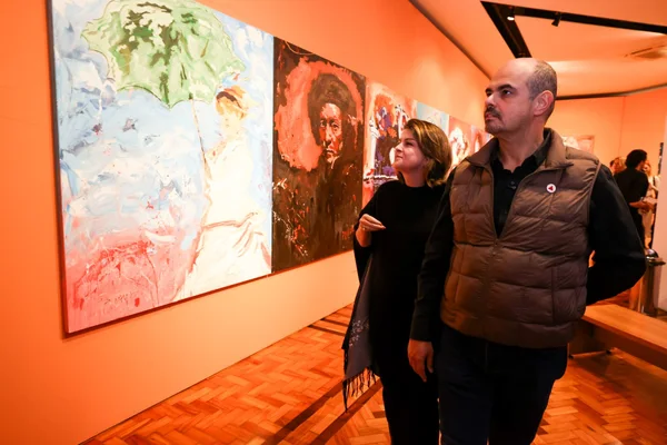 Governador participa de pré-estreia da exposição “Mestre e Influências - A construção do olhar”