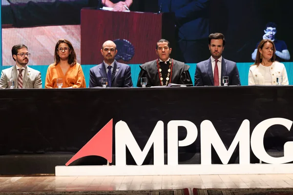 Governador é agraciado com o Grande Colar do Ministério Público de Minas Gerais
