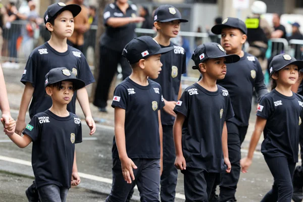 Governo de Minas participa do desfile cívico-militar de Independência do Brasil