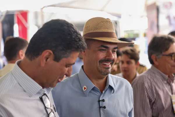 Governador de Minas participa da cerimônia de abertura da 15ª edição da feira Super Leite, em Pompéu