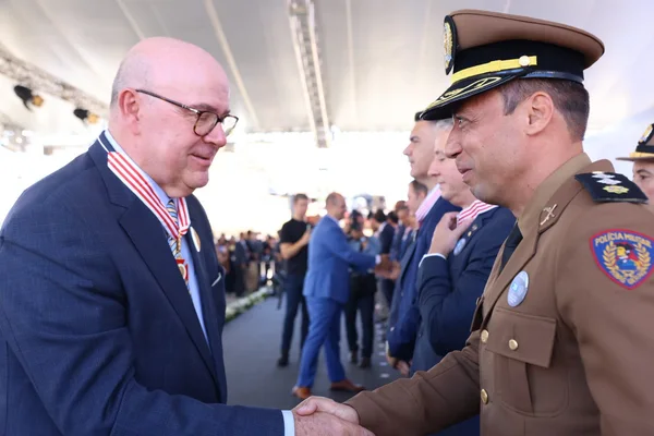 Cerimônia de entrega da Medalha Juscelino Kubitschek, em Diamantina
