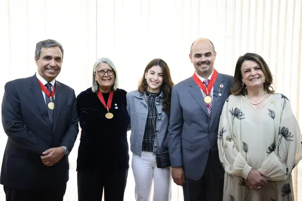 Governador toma posse como presidente de Honra do Instituto Histórico e Geográfico de Minas Gerais 