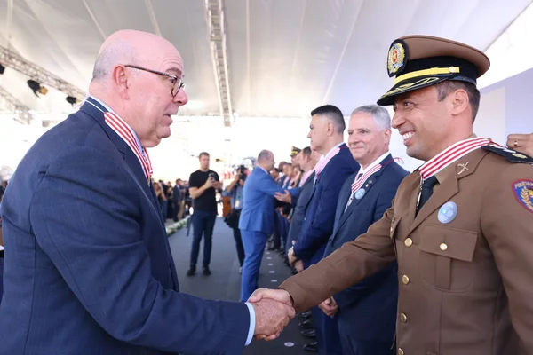 Cerimônia de entrega da Medalha Juscelino Kubitschek, em Diamantina
