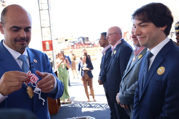Cerimônia de entrega da Medalha Juscelino Kubitschek, em Diamantina