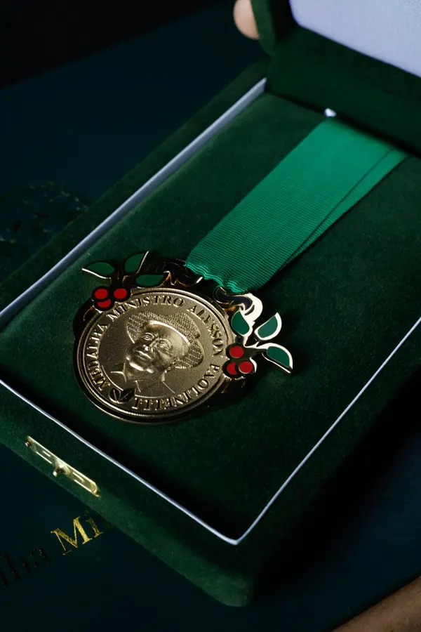 Governo de Minas transfere capital para Montes Claros durante entrega da Medalha Alysson Paolinelli