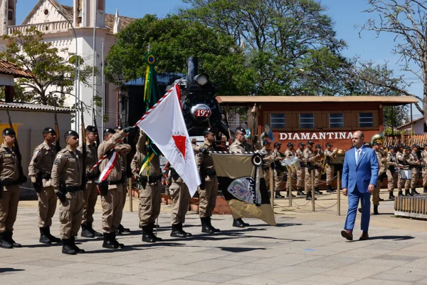 Cerimônia de entrega da Medalha Juscelino Kubitschek, em Diamantina