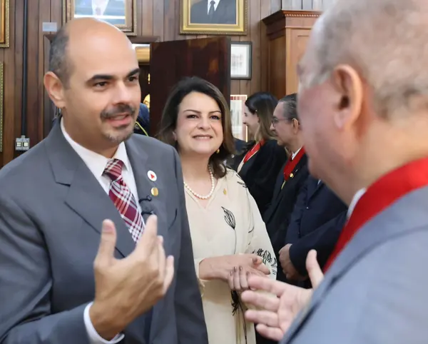 Governador toma posse como presidente de Honra do Instituto Histórico e Geográfico de Minas Gerais 