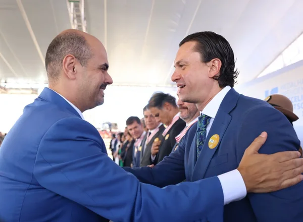 Cerimônia de entrega da Medalha Juscelino Kubitschek, em Diamantina