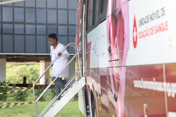 Hemominas garante facilidade e praticidade da coleta de sangue no local de trabalho dos servidores do Governo de MG