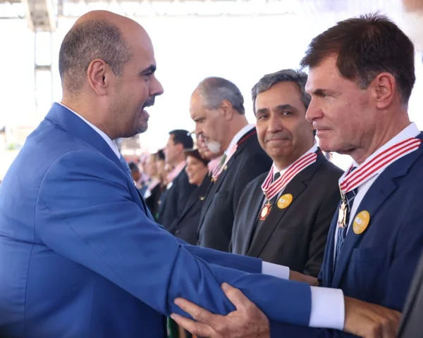 Cerimônia de entrega da Medalha Juscelino Kubitschek, em Diamantina
