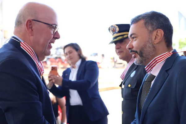 Cerimônia de entrega da Medalha Juscelino Kubitschek, em Diamantina