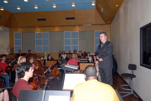 Anastasia, assistiu ao ensaio da nova Orquestra Sinfônica do Estado