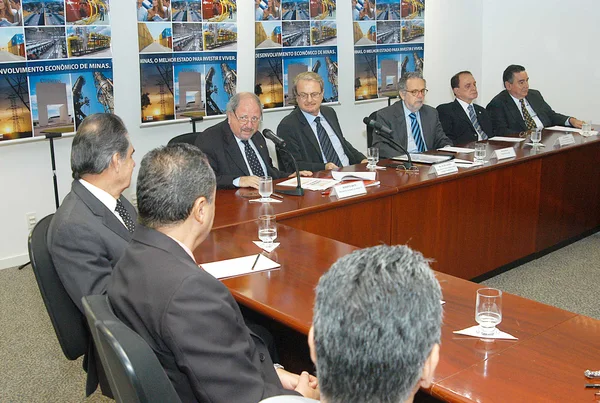Presidente do banco do Nordeste, Roberto Smith, profere palestra sobre a atuação do banco