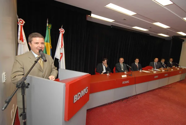 O vice-governador Antonio Augusto Anastasia presidiu a posse