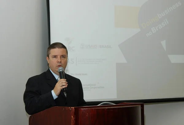 Vice-governador durante o workshop sobre Doing Business Subnacional em Minas
