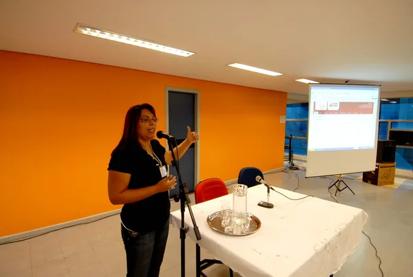 Apresentação da Carla de Morais, criadora da Rede de Articuladores