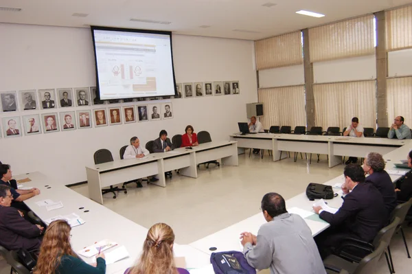 A intenção do encontro foi identificar quais são as dificuldades enfrentadas pelos municípios