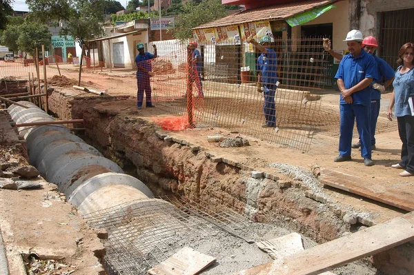O Travessia está realizando obras de contenção, drenagem e calçamento no bairro Bela Vista