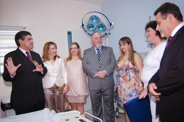 Pestana visita a sala de PPP (de pré-parto, parto e pós-parto)