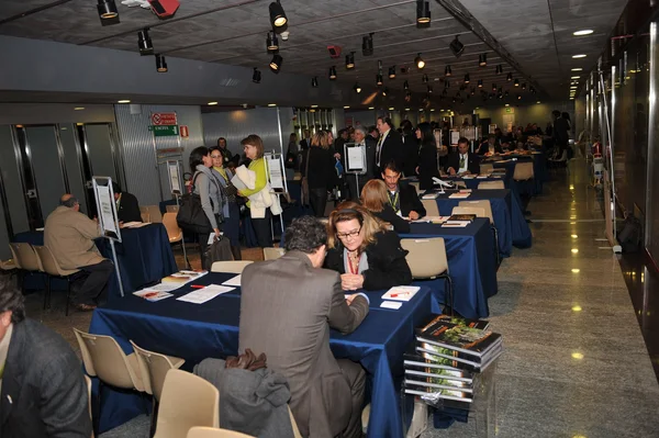 Rodadas de negócios entre operadores mineiros e italianos durante o evento Minas Gerais em Piemonte