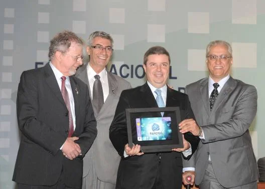 Lançamento de cartão telefônico da Oi comemorativo aos 25 anos da Fapemig