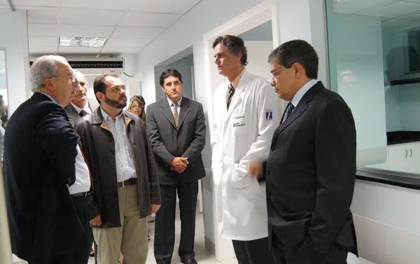 A obra está inserida na primeira parte do projeto de ampliação e modernização do CTI do Hospital