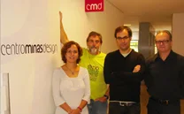 Jurados do Prêmio: Célia Loureiro (Cetec) e designers Ivens Fontoura, Gustavo Santos e Newton Gama
