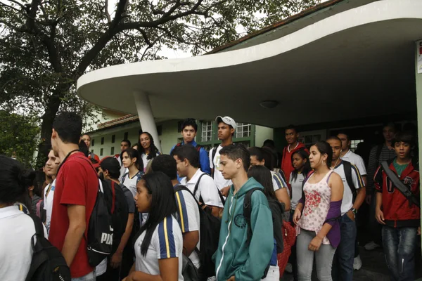 Alunos da rede estadual representaram 35% dos inscritos na 2ª etapa da UFMG