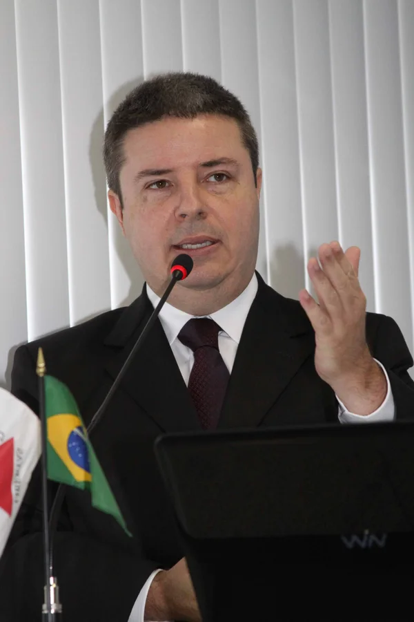 Governador Antonio Anastasia em pronunciamento no Seminário Internacional