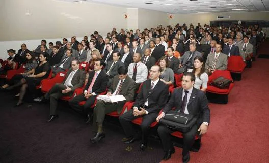 O encontro foi realizado no auditório do BDMG