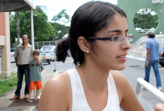 Débora Lorena Vasconcelos Gonçalves foi aprovada para o curso de Medicina