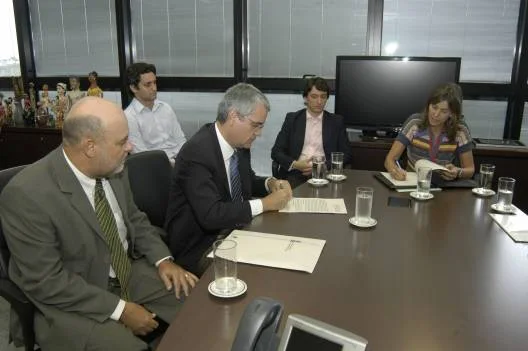 Reunião para assinatura do Acordo de Cooperação Técnica