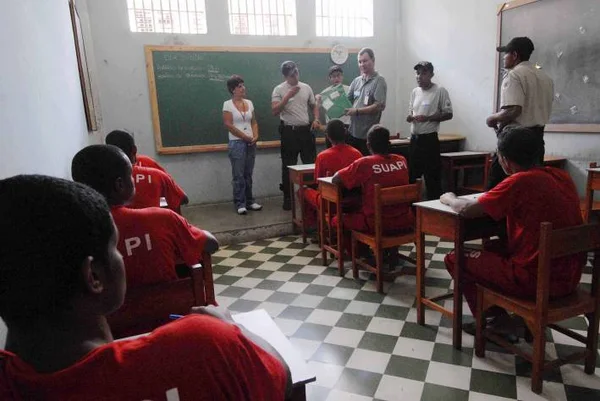 Minas tem mais de 5 mil detentos estudando nas unidades prisionais