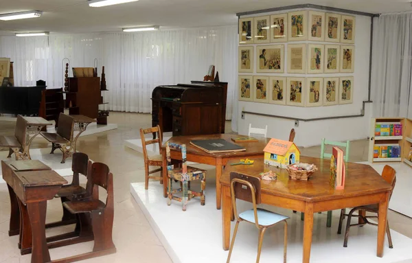 As peças pertenciam ao Museu da Escola, que ficava no Instituto de Educação de Minas Gerais