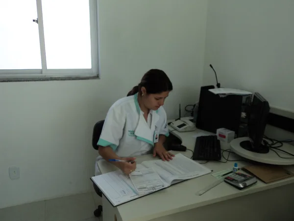 Christina Cerneiro Faria, farmacêutica responsável da unidade de Presidente Bernardes