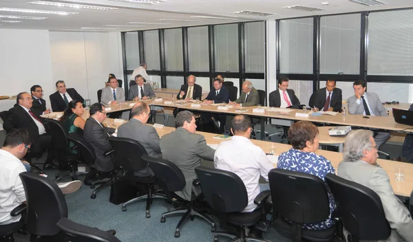 Encontro reuniu representantes de 14 instituições públicas de ensino superior de Minas Gerais